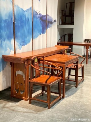 適合現代客廳陳設的明式中堂，白酸枝紅木家具