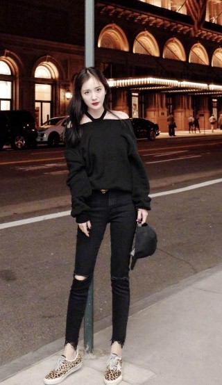 楊冪：帶貨女王也無奈，這些鞋其實我一點兒也不想穿