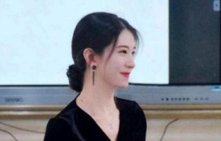 海南高中女教師，身材好氣質佳，堅持健身改變了她