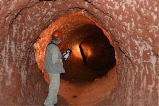 人類是地球上唯一文明嗎？科學家發現20億年前隧道