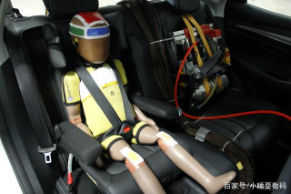 惠爾頓兒童安全座椅評測：360度旋轉+140度調節，寶寶乘車更安全