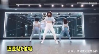 任正非小女兒不愧是名媛，舞姿撩人長腿吸睛，欲進軍娛樂圈？