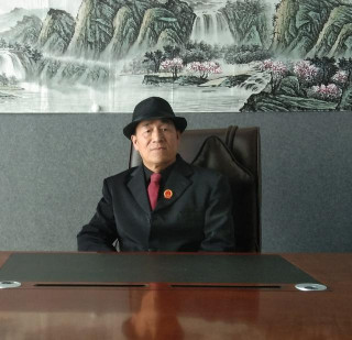 書法協會會員，國家一級書法師書法教師張斌鋒