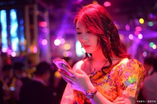職校女生陪酒：掙快錢鼓了口袋，卻輸掉了人生