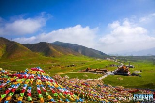 青海進入最美攝影旅遊季 水上雅丹、茫翡翠湖等網紅景區全面開放