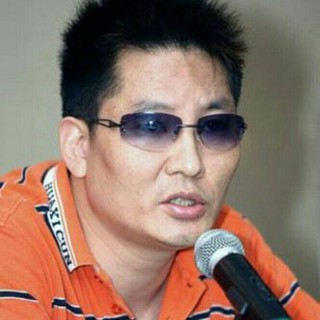 著名導演炮轟娛樂圈冷血：吳孟達去世，為何不見小鮮肉悼念