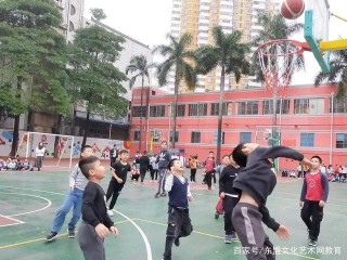 這樣的足球、籃球賽你肯定沒見過，太精彩了