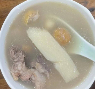 立夏後，內行人常喝這5種湯，清淡好喝，鮮掉眉毛了！