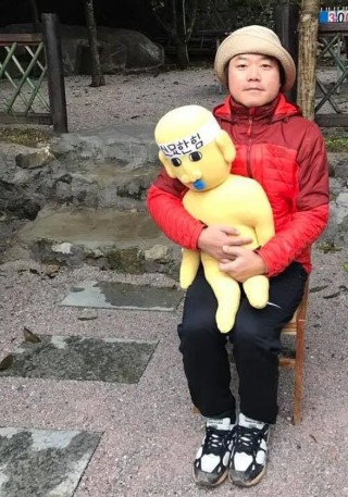 老羅新綜藝《尹stay》依舊是熟悉的治愈配方，還是那麼好看