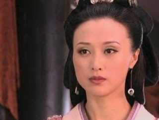 相士說此女將生下天子，丈夫知道後立即造反，結果讓人哭笑不得