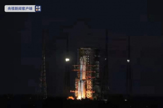 我國成功發射試驗十二號衛星01星、02星