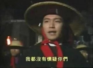 和周星馳一同出道，被稱為TVB收視福將，娶賭王孫女22年不生孩子
