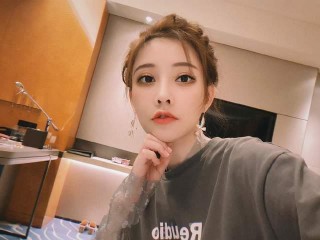 國產汽車一哥，吉利新車星瑞，搭載人氣歌手馮提莫語音包