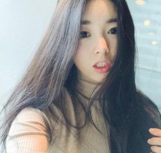 韓國超級嫩模柳勝玉黃金比例身材，女人看了都垂涎三