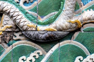 故宮建築歷史：九龍壁有木頭部件，是何緣故出紕漏，真相驚險無比