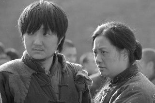 網紅湧入娛樂圈大發橫財，落魄影帝家住塑料棚，誰把演員逼走了？