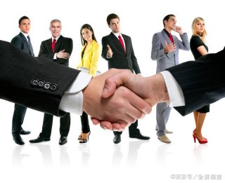 公司來了新領導，你要即刻自保！「把握職場機遇，升職加薪可期」