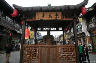 在杭州旅遊這條街不能落，老字號美食眾多，重要性不輸西湖