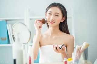 職場故事：“我每天早上四點鐘起來化妝，你竟然說我醜？”