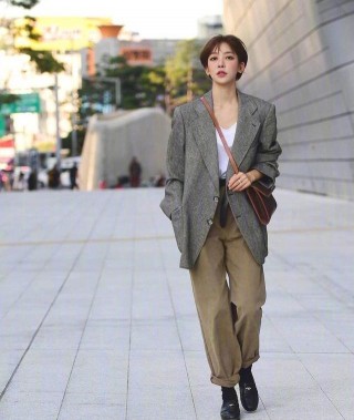 還在擔心秋季沒有衣服穿？看看這些時尚搭配，讓你輕松搞定時髦
