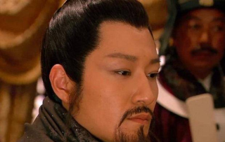宋江指鹿為馬的把戲，吳用一眼就看穿了，為何卻默不作聲？