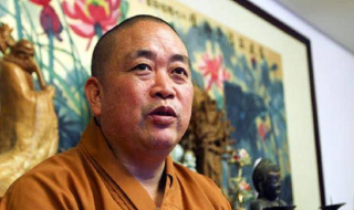 少林寺知名和尚釋永信，喜愛電子產品，辦公室內擺滿紅木家具_生活_發展_一個人