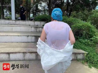 南京戰疫｜孩子們的核酸檢測：檢測員身手矯健，像“外太空”的莫紮特