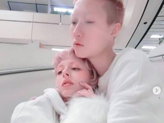 Andi聲稱患有人群恐懼症不想工作，吳綺莉曬其舊照疑暗諷人品差