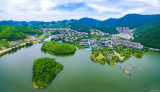 北回歸線上的掌上明珠——九龍湖生態公園，國家AAAA級旅遊景點