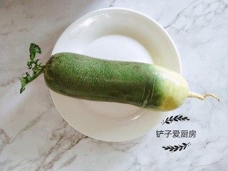 蘿卜新吃法，不醃鹹菜不涼拌，紅燒味更香，上桌先光盤