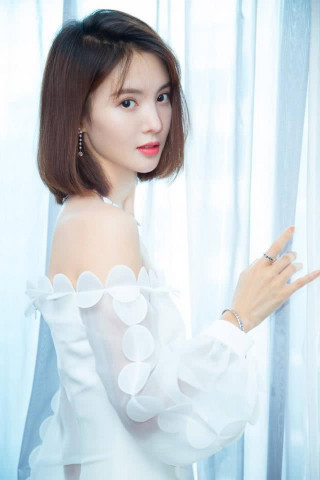 “戀愛達人”金晨的背後承載著半個娛樂圈的男演員，太精彩了