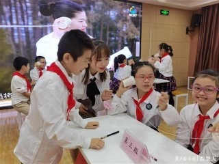 輕點電腦就能完成科學實驗？這所小學將虛擬實驗課搬進課堂
