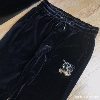 博柏利加厚保暖休閑褲，既時尚潮流又簡約大方，上班休閑兩穿