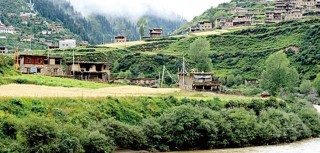青海果洛6處古村古寺，三江源山水奇勝藏風濃郁