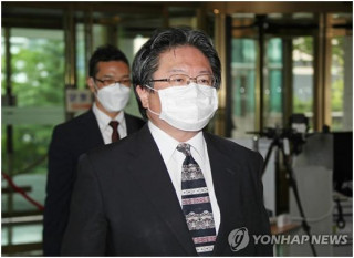 日本公使竟用這種露骨詞語形容文在寅，引發韓國嚴正抗議