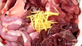 美食推薦：新鮮豬雜粉、味道確實不錯，只是分量有點大