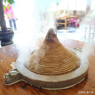 昆明西山腳下美食，撫仙湖石鍋魚探店記