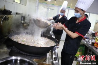 四川消防：“七夕”把最溫暖的家鄉美食送給最美的逆行者