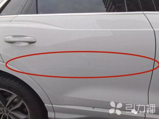 看不慣太倉某小區汽車亂停放 他竟然選擇任性劃車