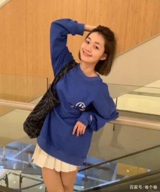 隔壁的女孩段奧娟現身，身材魁梧，讓粉絲羨慕不已