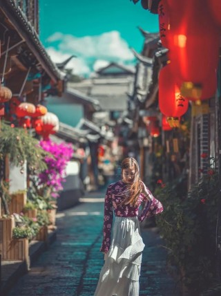 多去旅行，少去旅遊