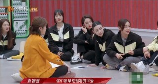 混娛樂圈不紅都是有原因的，說的就是袁姍姍