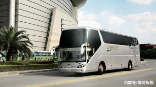 外出旅遊，不管坐飛機還是大巴車！帶足這4樣小東西，旅途不受罪