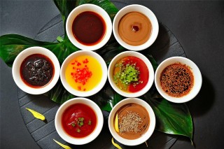 舌尖上的美食之臨沂八寶豆豉，鮮香開胃，手把手教，還有小涼菜