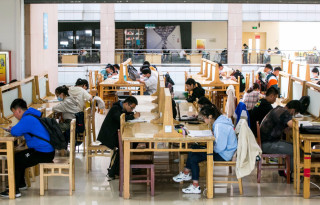 2022年高校寒假時間出爐，有的從元旦就開始放假