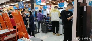孝感文化路人流量依然龐大 生意卻變淡了