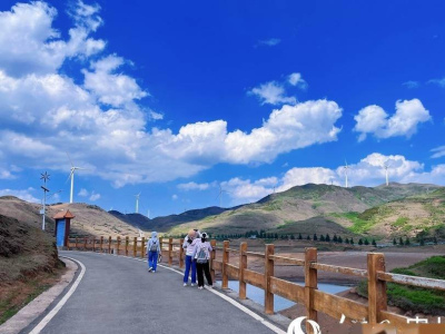 貴州烏蒙大草原：夏日景色新 避暑好去處