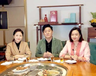 山海錦繡地 燒烤美食城 新華社“快看”走進遼西錦州