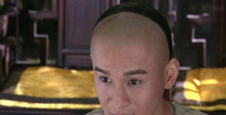 清朝名將與年羹堯齊名，據說還是乾隆私生子，死後陵墓卻堆滿垃圾