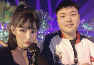 Uzi向奧咪咪求婚成功！歷經五年戀愛，終於要走進婚姻殿堂？